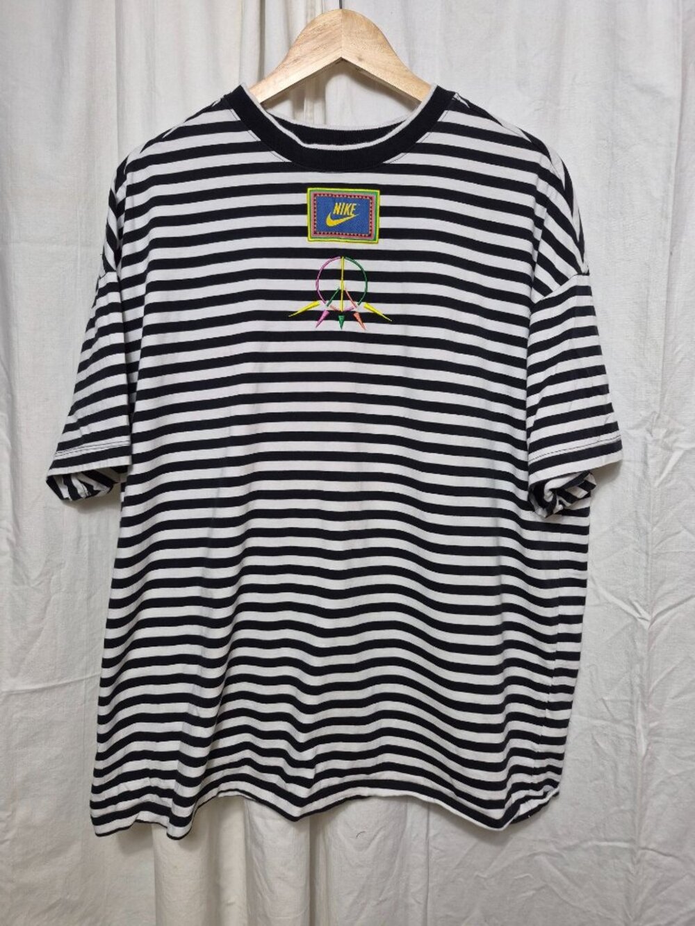 Nike XL Strip Casual Street Sports Athleisure Peace Pack Tee